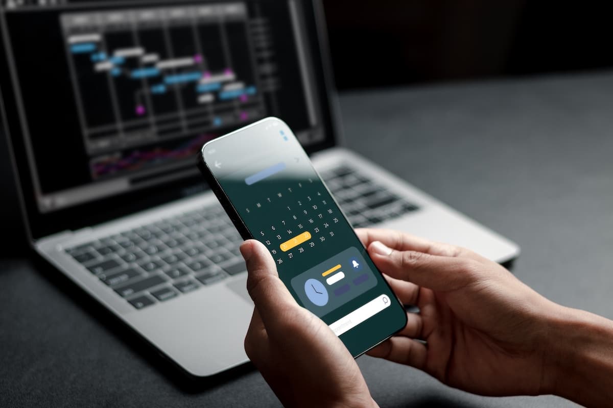Cross-Platform Mobile App Development with React Native